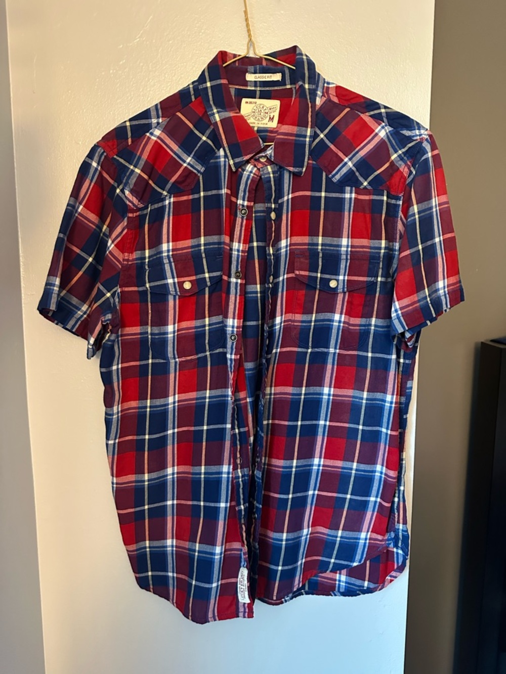 Casual Plaid Short-Sleeve Shirt - Red & Navy